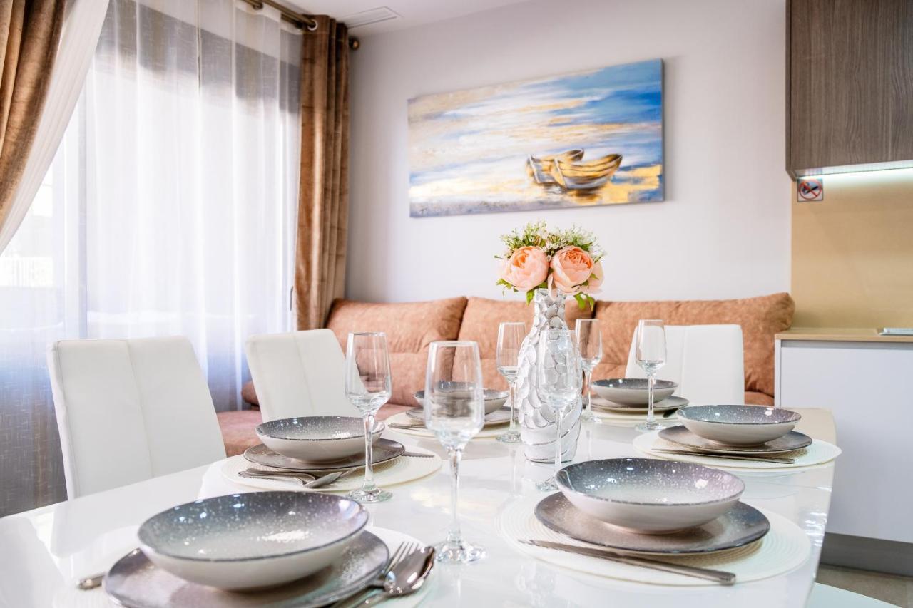 New 2020 Residencial Aqua Beach -Apartment Torrevieja Center 外观 照片